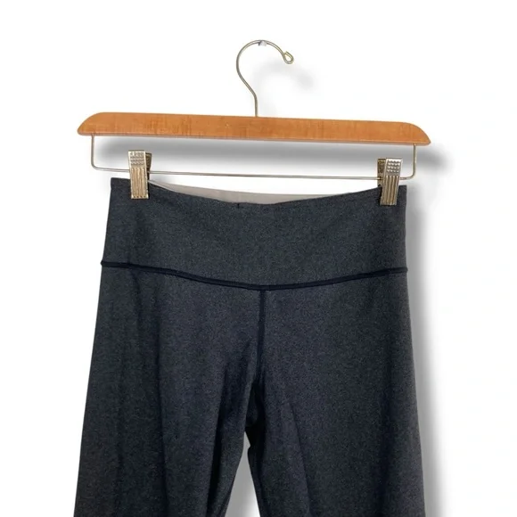 LULULEMON REVERSIBLE GROOVE PANTS IN Charcoal Grey Mid Rise Leggings Flare Sz 2 - Picture 7 of 10